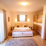 Otel Roesch 3*
