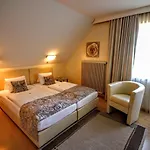 ロッシュ ホテル クラーゲンフルト