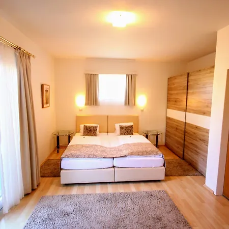 Roesch 3* Klagenfurt am Woerthersee