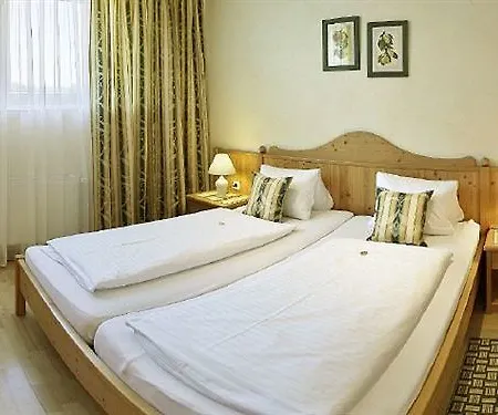 Rosch Hotel 3*