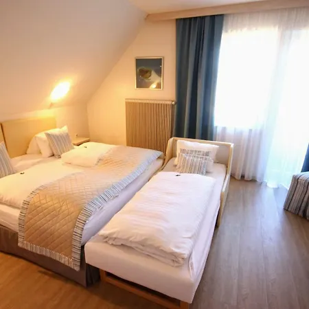 Ξενοδοχείο Roesch 3*